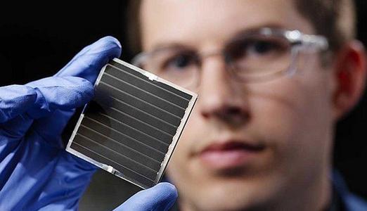 生产能够抵御恶劣环境的高性能太阳能电池组件的有机硅封装材料